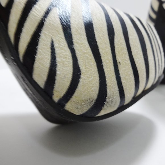 ANDRES MACHADO Zebra Pattern High Heels - Picture 8 of 14